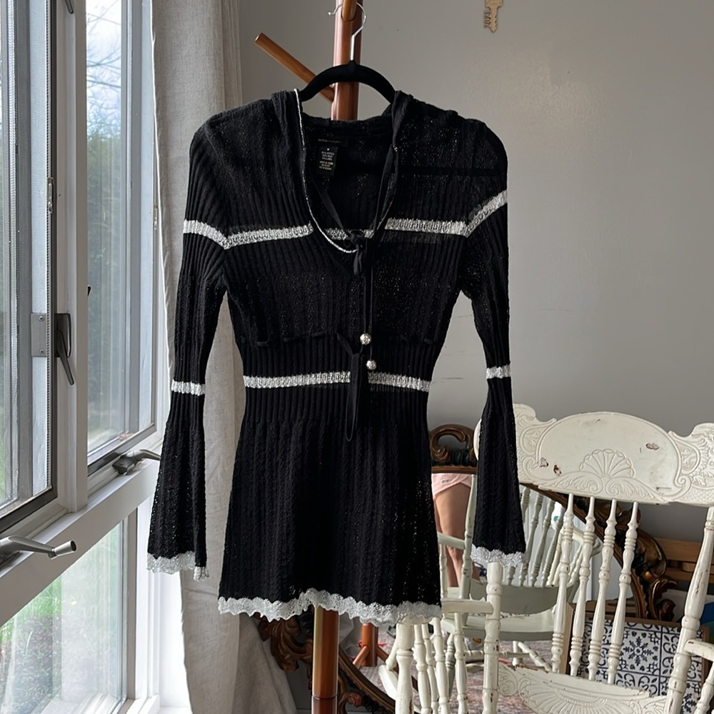 BCBGMAXAZRIA Black Wool Blend Open Knit Hooded Top